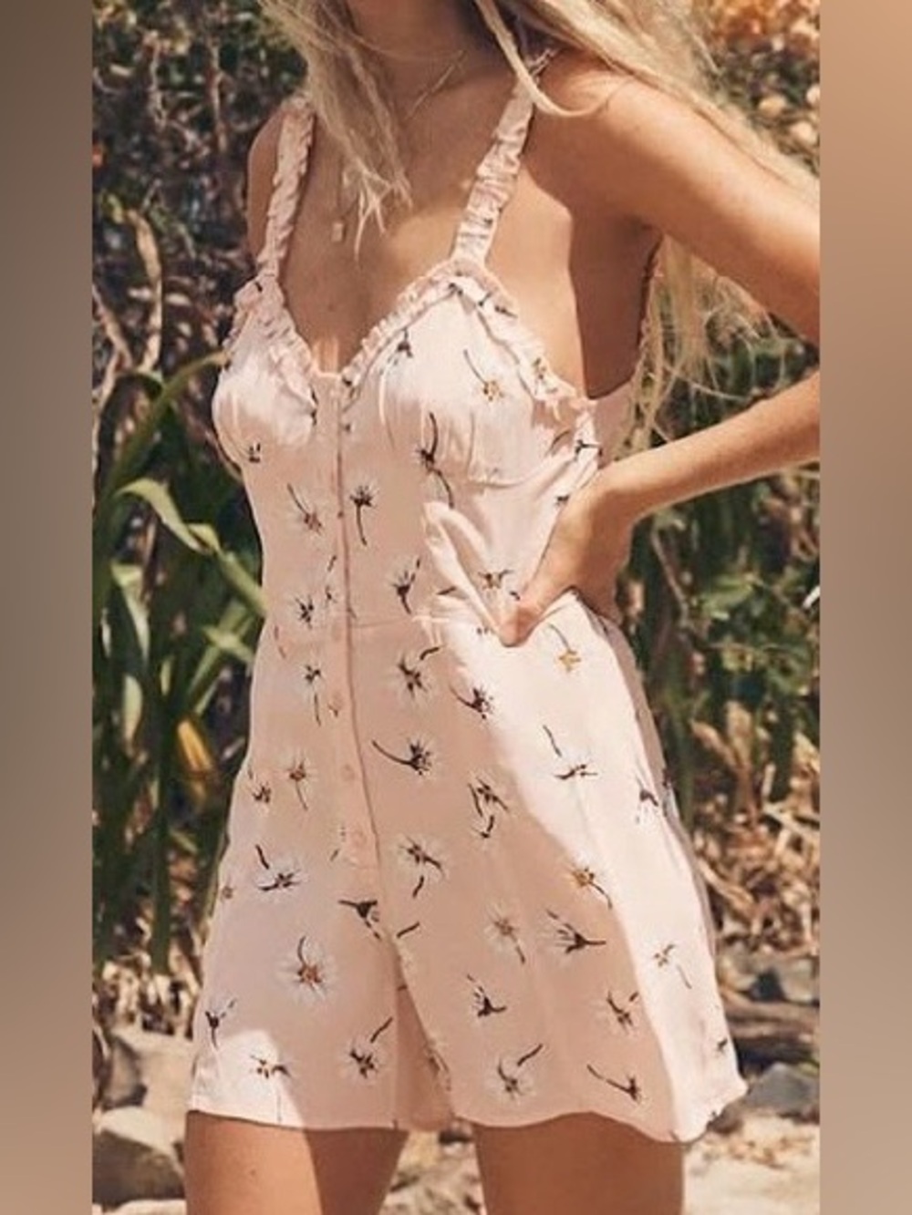 Billabong Feelin Peachy Romper One Piece Button Down Floral Print Size 10 NWT